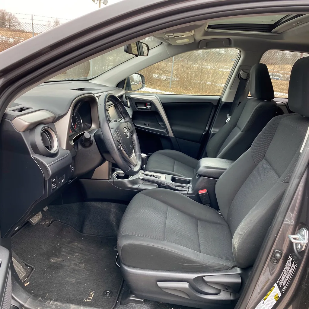 2017 Toyota RAV4 XLE AWD (Photo 2 of 3)