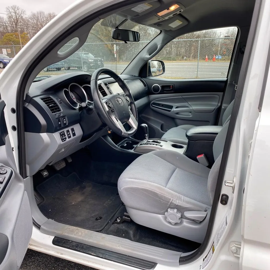 2014 Toyota Tacoma TRD Off-Road 4x4 (Photo 2 of 3)